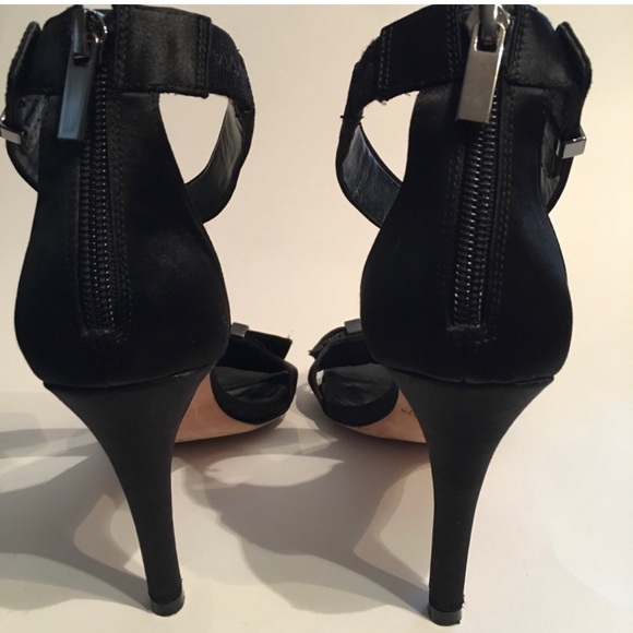 WHITE HOUSE BLACK MARKET Viviette Black Heels - Picture 3 of 4